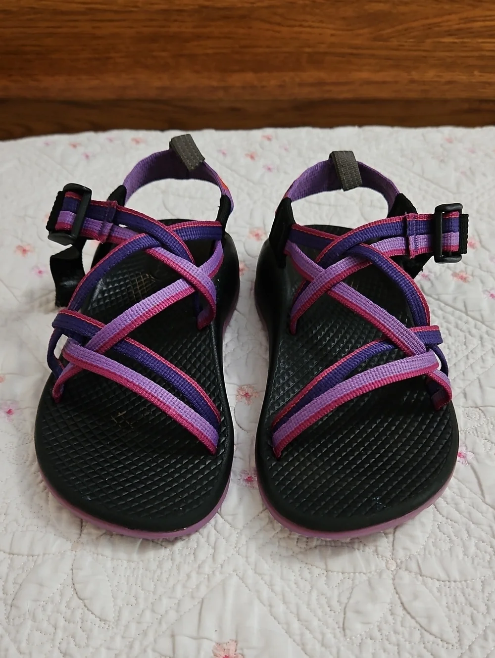 Chaco Classic ZX1 Purple Pink Black Strappy Sandals  Shoes Sz 1 Kids